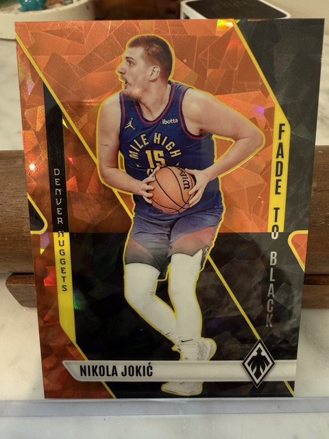 2023-24 Panini Phoenix - Fade to Black Nikola Jokić #20 Orange Ice /249