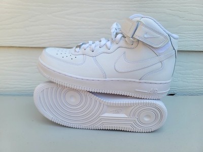 NEW WOMEN'S NIKE AIR FORCE 1 '07 DD9625 100 WMNS SZ 10/MEN'S SZ 8.5