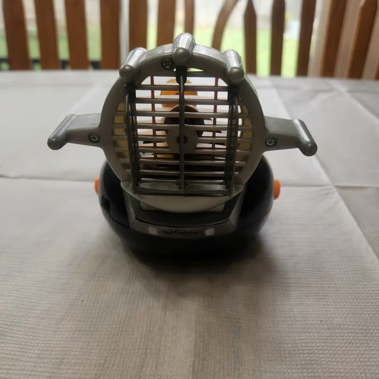 Kid Galaxy radio controlled bumper cars Remote bump n chuck toy interactive RC - Image 3 of 4