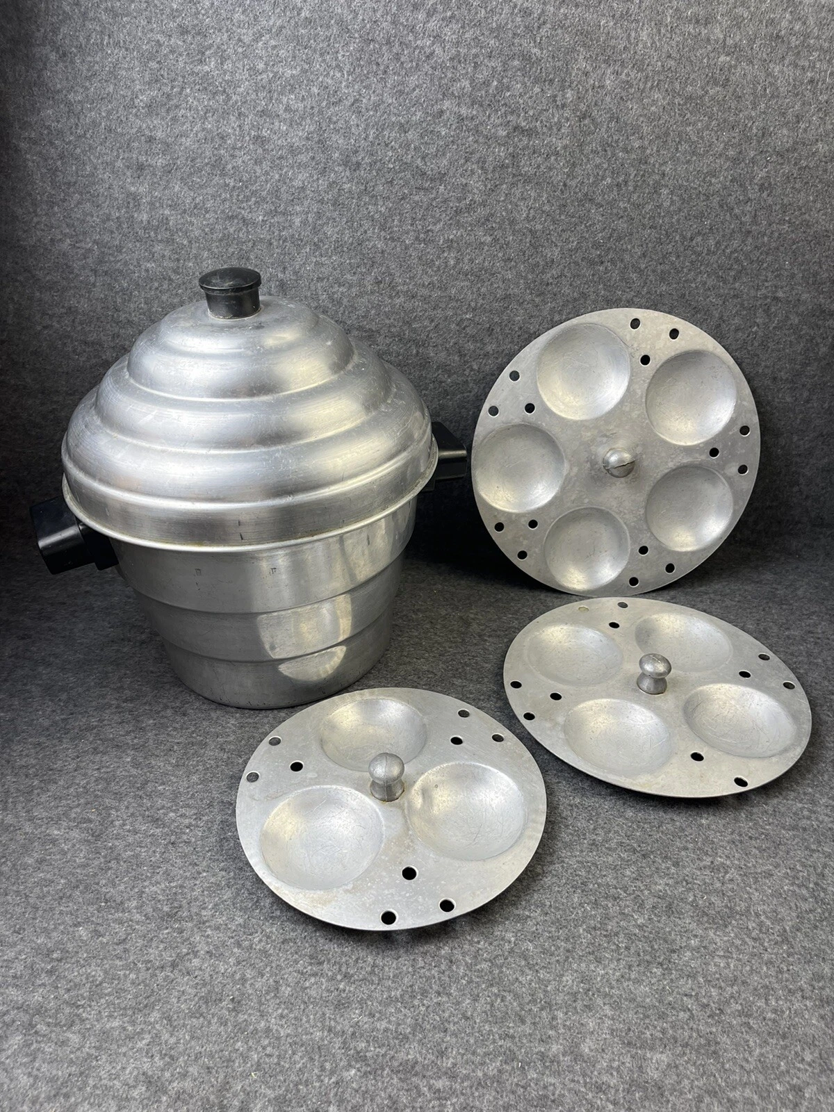 VINTAGE ALUMINUM IDLI IDLY COVERED MAKER STEAMER COOKER 3 PLATES MAKES 12 CAKES