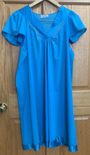 VTG 1980s Teal Vanity Fair nightgown Sz M embroidery granny cottage feminine