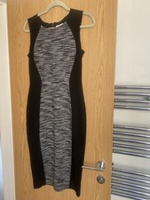 H&M Dress Size M Length Below Knee