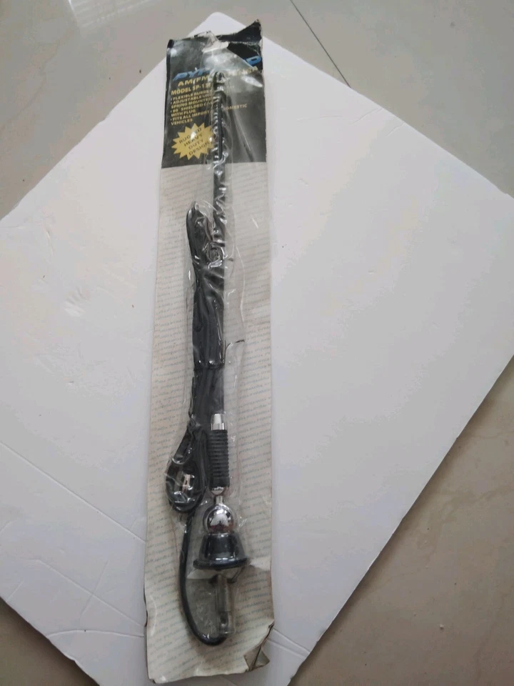 PYRAMID SP- 1305 RUGGED HEAVY DUTY RUBBER AM/FM ANTENNA - Image 3 of 3