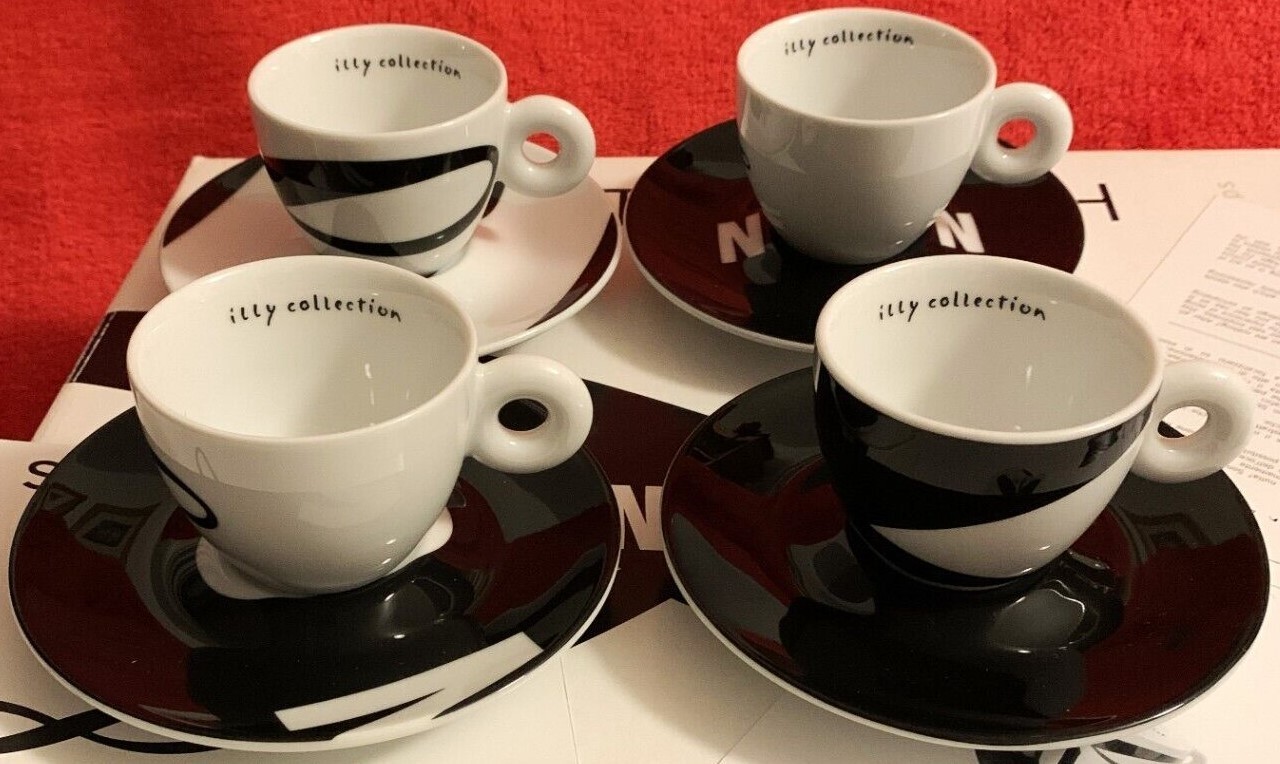 illyアートコレクション2003「NON」Haim Steinbach