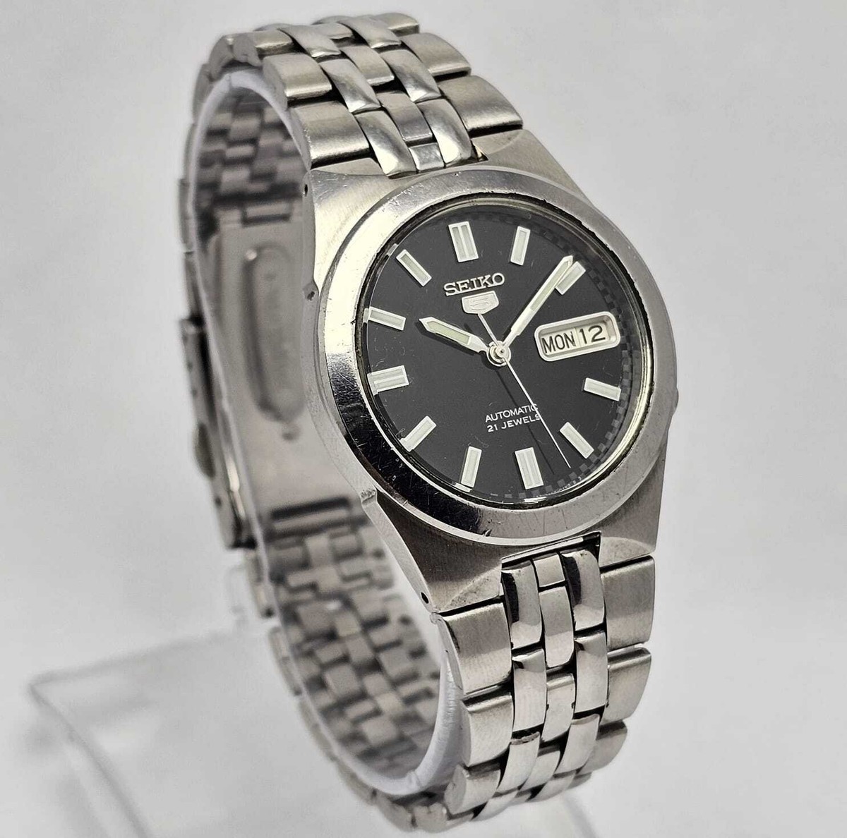 Seiko 5 Automatic 7S26-02F0 Day/Date Vintage Men