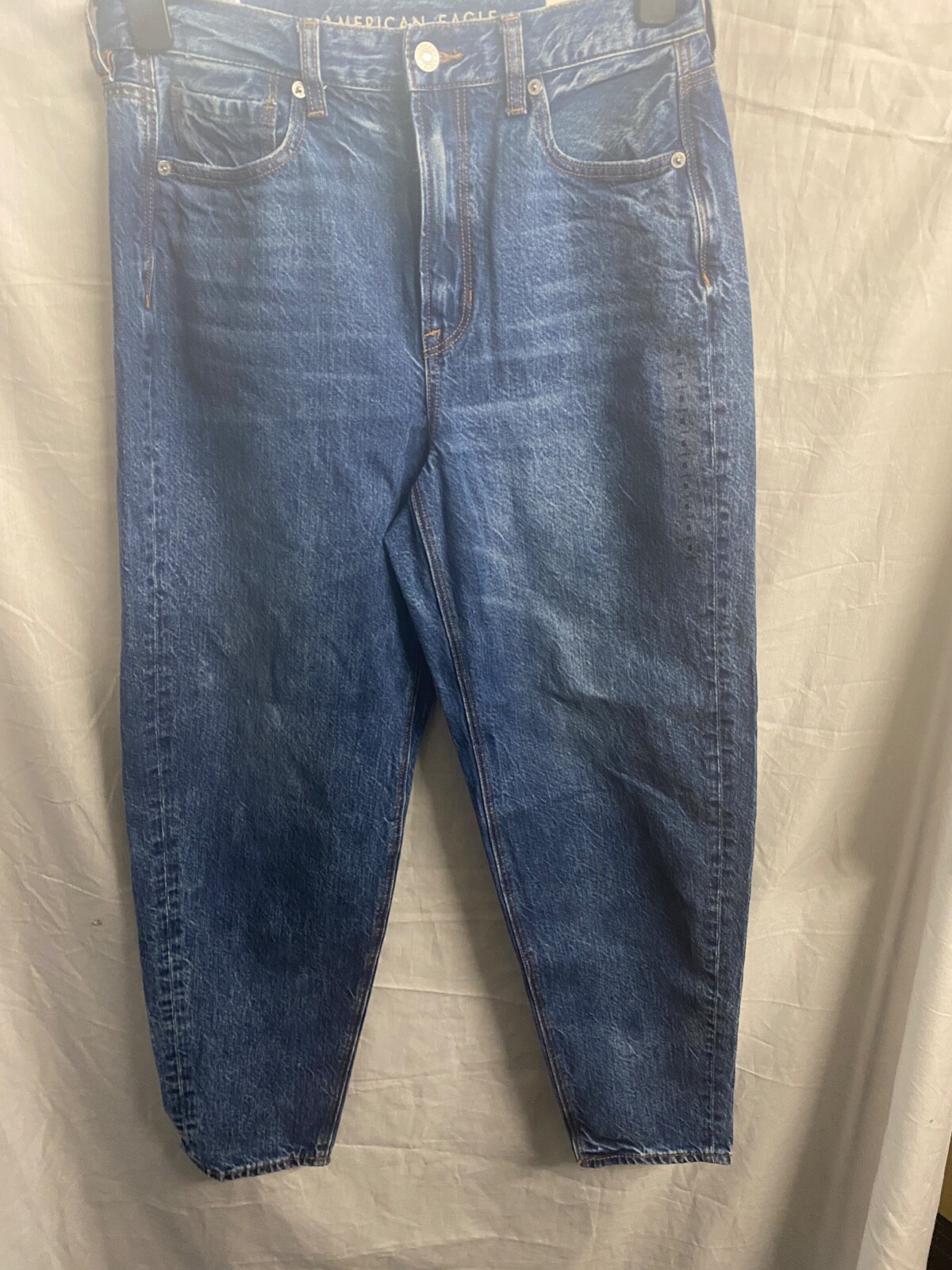 american eagle black mom jeans