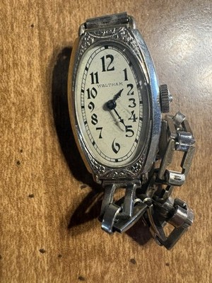 VTG - Waltham Women's Watch - Silver Tone -  Manual Wind - Does not run