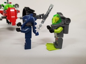 LEGO Atlantis- Seabed Scavenger 8059 Complete - Missing 1 Sticker - No Manual 