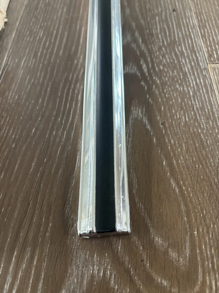 Nuevo de Lote Antiguo Mopar 1972 1973 Dodge Coronet maletero moldura 3685516 Foto 2 de 4