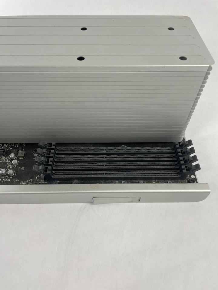 Apple Mac Pro 4,1 (2009) A1289 Xeon Quad 4 Core CPU Board Tray 2.66 GHz - Image 3 of 4