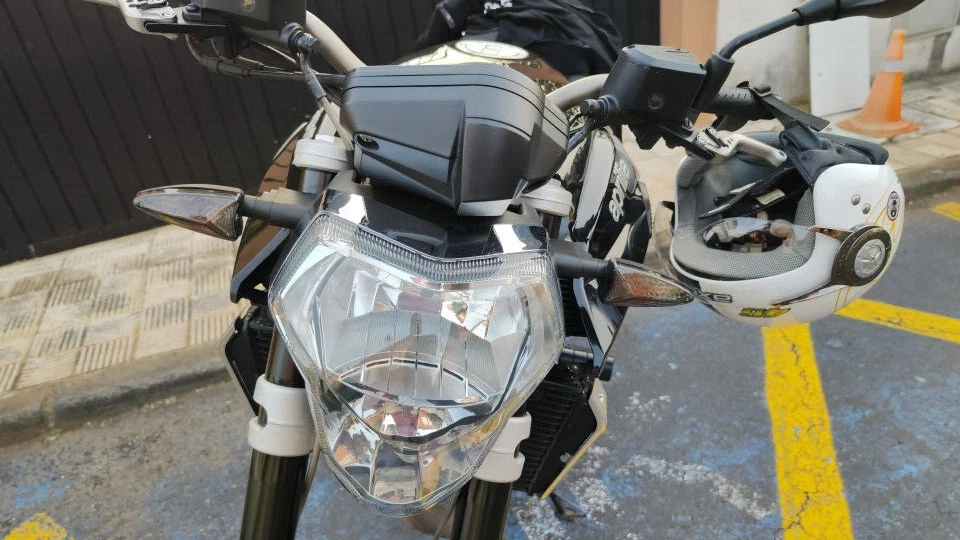 Lámpara indicadora de luz de señal de giro para BMW F800R F800S F800ST K1200S/R K1300S/R Foto 2 de 4