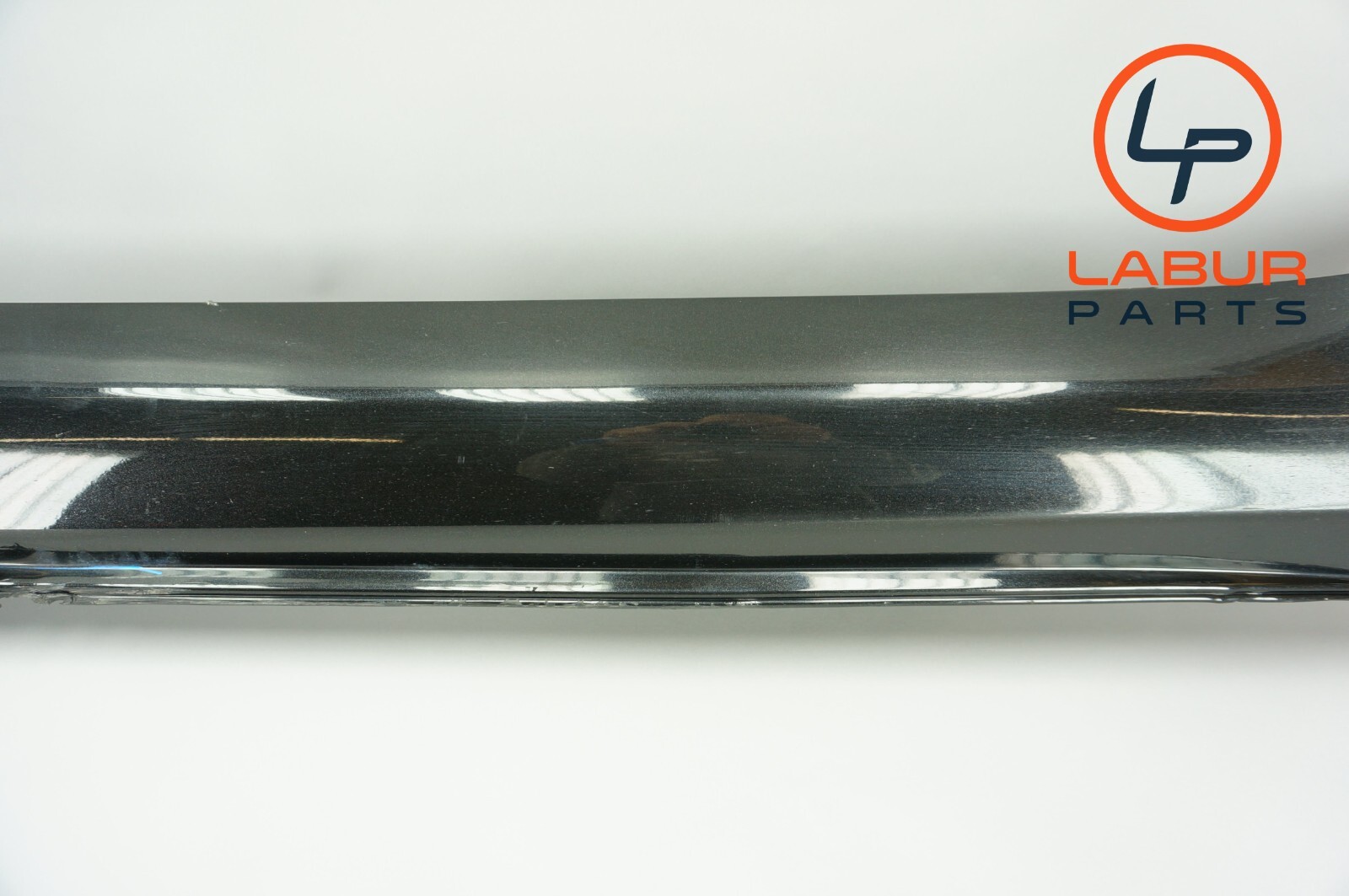 M139 03-08 Maserati Quattroporte Left Side Skirt Rocker Panel Black SS345