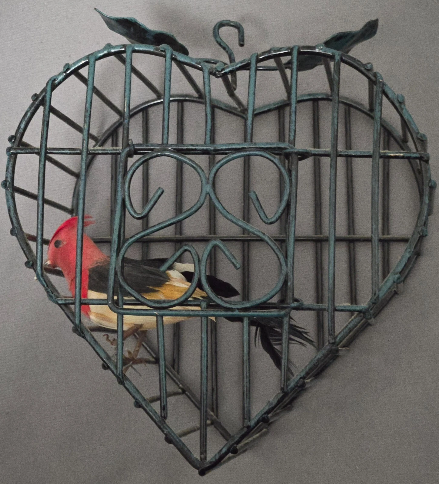Decorative Wire Frame Heart Shaped Faux Bird Cage