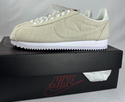 Nike Mens 4/Womens 5.5 Stranger Things Classic Cortez QS UD Sneaker CJ6107-100