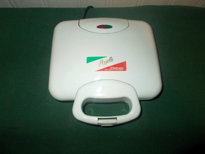 TOASTMASTER PIZZELLE COOKIE MAKER NEVER USED WORKS