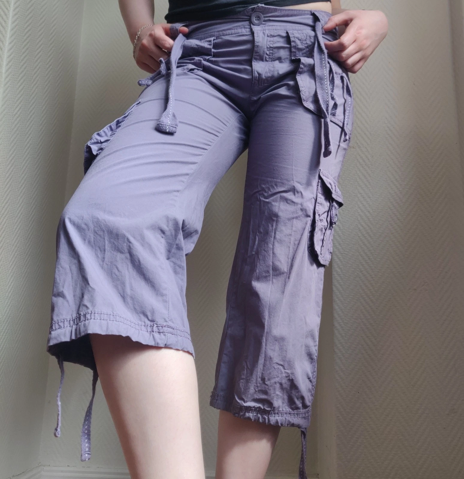 Mim Lilac Cargo Capri Pants Women’s 34 Pastel Adjustable Drawstrings Pockets Y2K
Opens in a new wind
