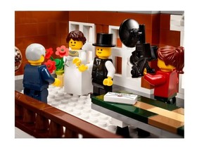 LEGO Creator 10224 : Town Hall NEW Factory Sealed (2766 pieces & 10224 items)