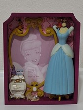 Disney Store Cinderella 3D Picture Frame For 4" X 6" Photo