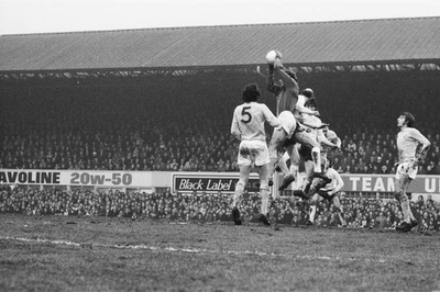 #ad Tottenham goalkeeper Pat Jennings catches the ball under pressure Old Photo AU $9.00