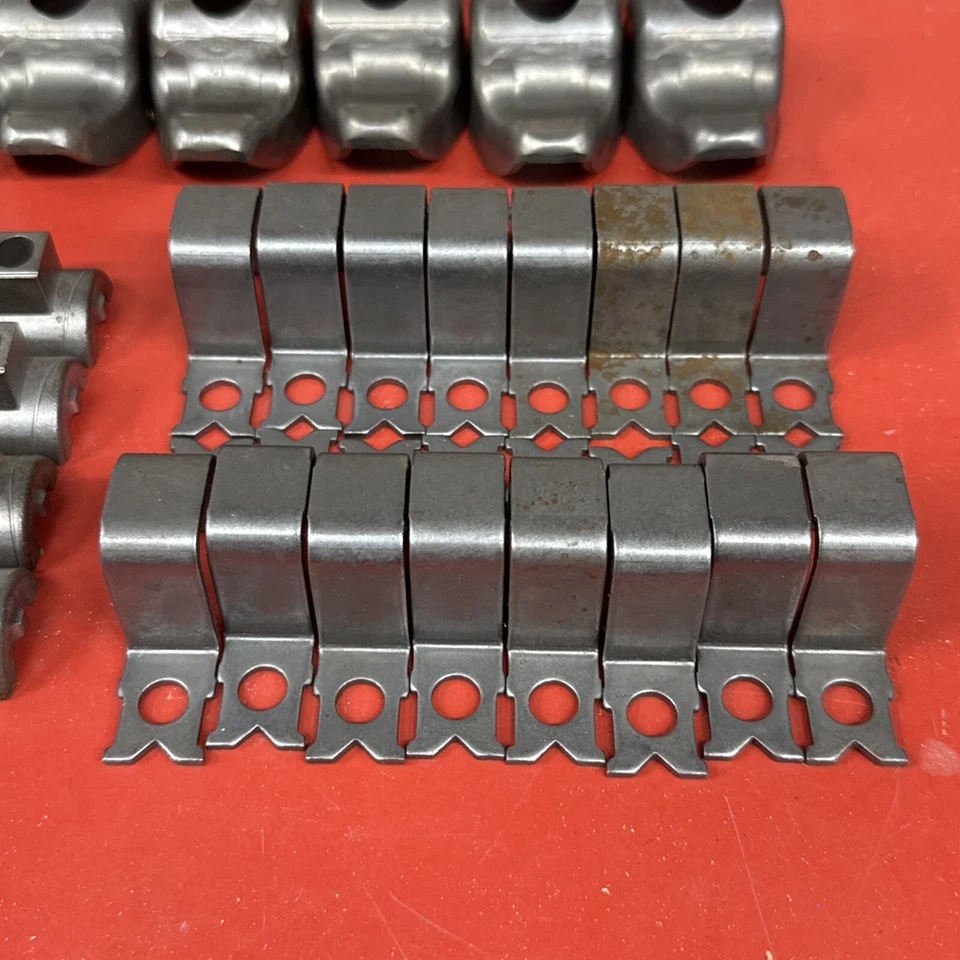 Juego de brazo basculante Elgin hecho en EE. UU. para motores V8 Oldsmobile 260 307 350 1980-1990 Foto 2 de 4