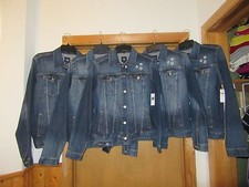Women's Jean Jackets Gap Size Lg,md,med Indigo Blue Full Button 4 Pockets Nwt