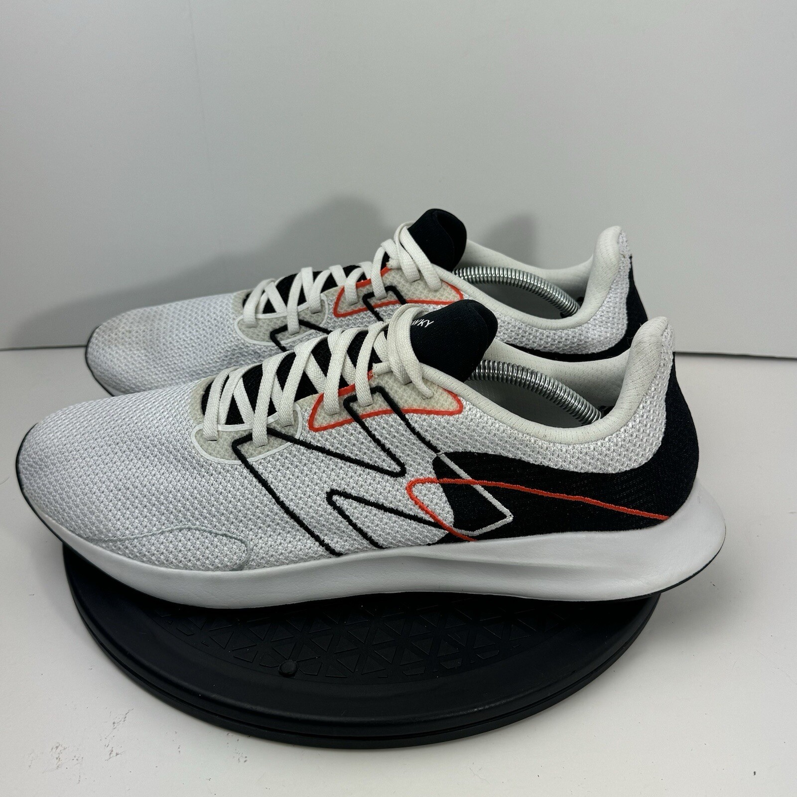 SAOLA Scarpe da corsa New Balance Dynasoft Lowky da uomo taglia 13 D bianche NECESSITA DI SOLETTE