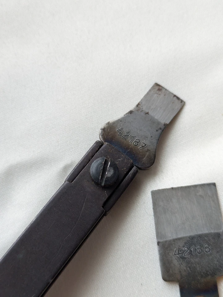 Genuine Pfaff Sewing Buttonhole Cutter Tool W/ Blade 42188 + 42187 + Screwdriver - Image 4 of 4