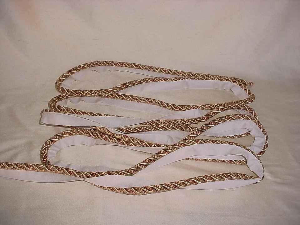 10-1/8Y KRAVET TA1003 METALLIC BRASS GOLD MOCHA ROPE CORDING UPHOLSTERY TRIM - Image 3 of 3
