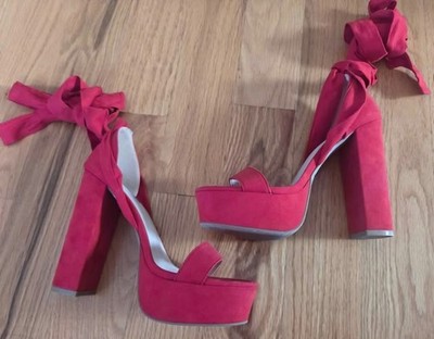 Fashion Nova Red chunky tie up opem toe sandals Excellent Condition 7.5