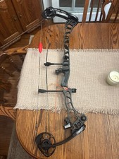 Mathews Trx 36 compound bow Left Handed 60 pounds 