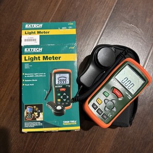 New!  Extech Instruments LT300 Light Meter