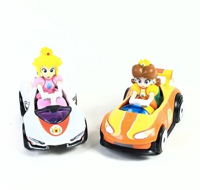 Mario Kart Hotwheels Princess Daisy Wild Wing & Princess Peach Standard Kart
