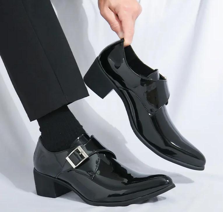 SAOLA Scarpe Oxford da uomo inglesi a punta eleganti business fibbia slip on matrimonio calde