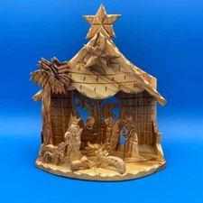 Vintage Olive Wood Musical Nativity Manger Creche Hand Carved Silent Night WORKS