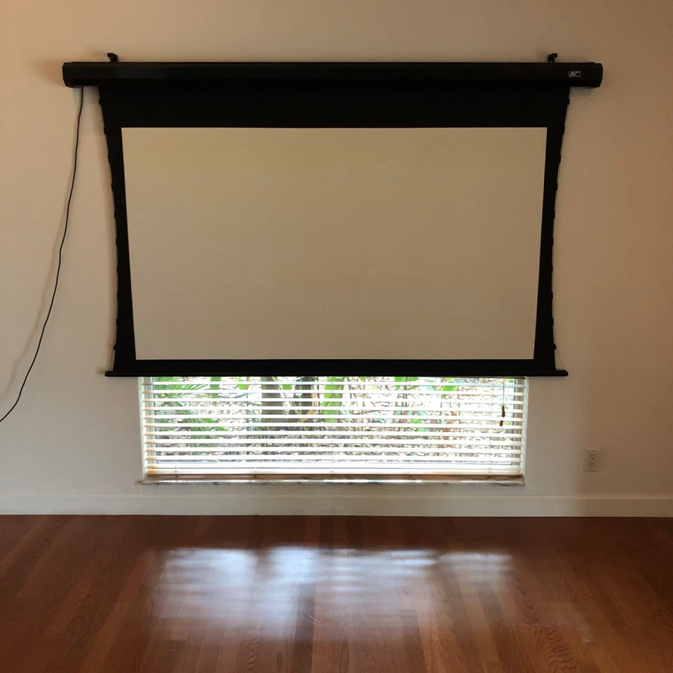 Elite Screens 84 英寸 16x9 Cintension 2 Tab Tensioned 高级电动屏幕 — 第 3/4 张图片
