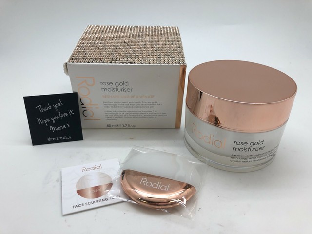rodial rose gold moisturizer