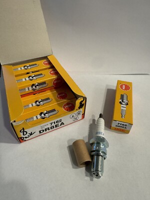 NEW NGK 7162 Spark Plug DR8EA - 8 Pack