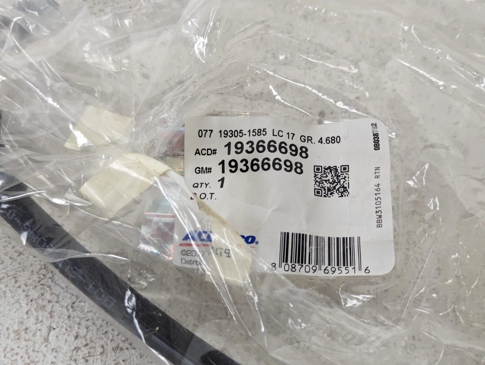 Conjunto de manguera hidráulica de freno, trasero izquierdo OEM GMC Chevrolet GM 19366698, nuevo Foto 2 de 2