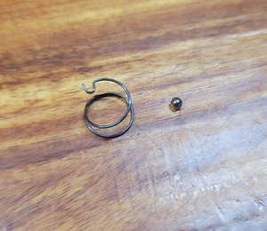 DeWalt SPRING AND STEEL BALL FOR DCF887 DCF888 DCF886 20V Conducteur d'impact N437890