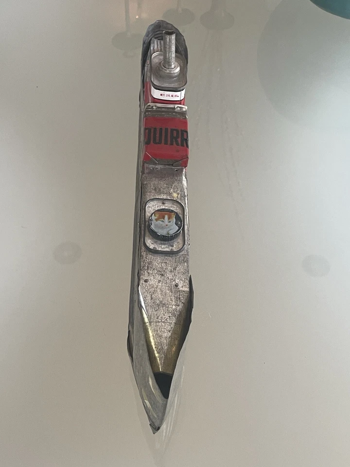 "Arte popular de barco de hojalata vintage de los años 50, carguero de barco 18"" con tinta Flo-Master y ardilla" Foto 4 de 4