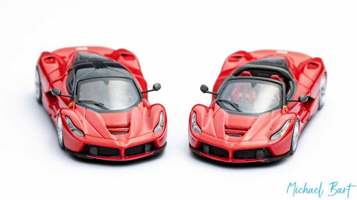 1:64 Street Buster ラフェラーリ F150 エンジンフード開閉 Street Buster 1:64 LaFerrar (F150) Red Coupe Diecast Model
