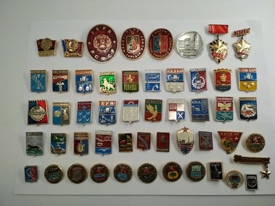 51 Soviet pin badges, Coats of arms of cities, flag of USSR, badge lot, *311