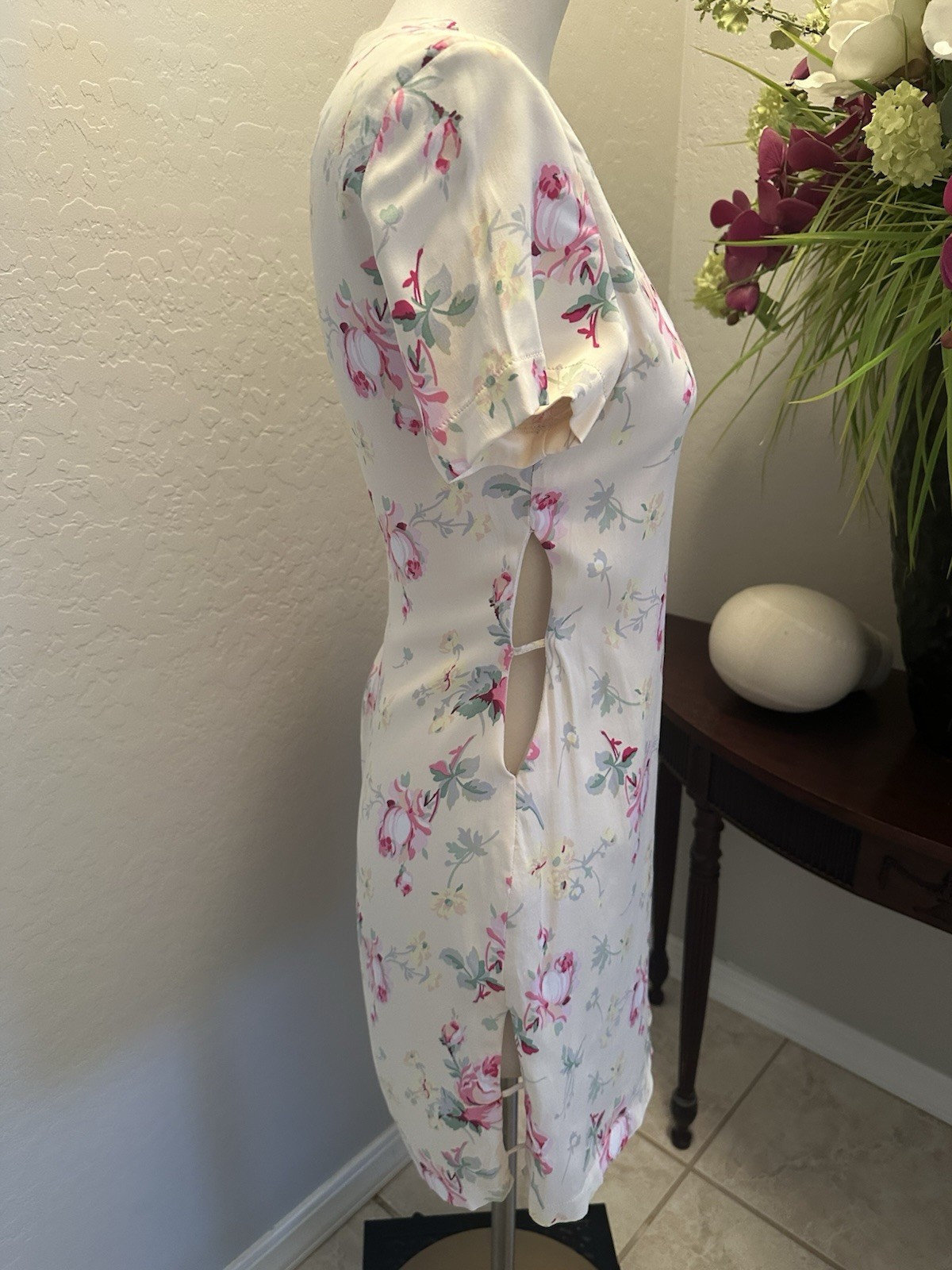 NWT Zara Silky Floral Dress With Super Cute Side Cut Outs -Small thumbnail 4
