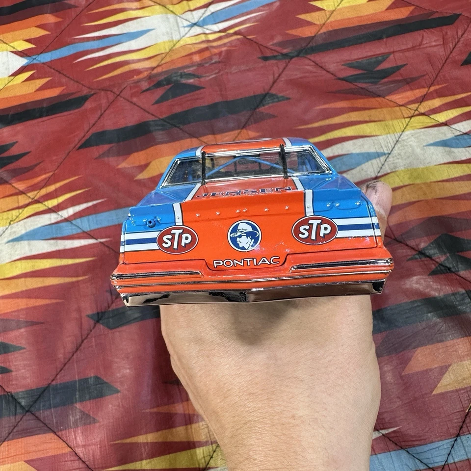 Richard Petty #43 1984 Pontiac Grand Prix Signature Edition Franklin Mint 1:24 - Image 4 of 4