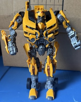 Transformers: Dark of the Moon Leader Class Bumblebee Action Figure