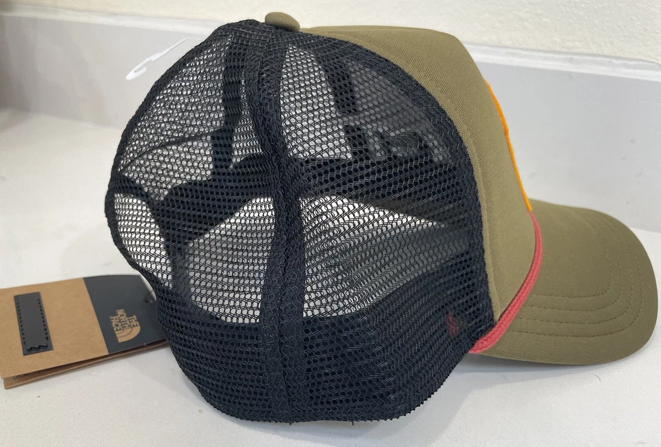 NUEVO con etiquetas Sombrero de camionero The North Face Valley verde negro con cable envío rápido Foto 4 de 4