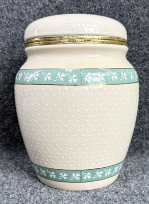 VINTAGE Knott's Berry Farm Food Ivory Ceramic Canister Hinged Lid Cookie Jar