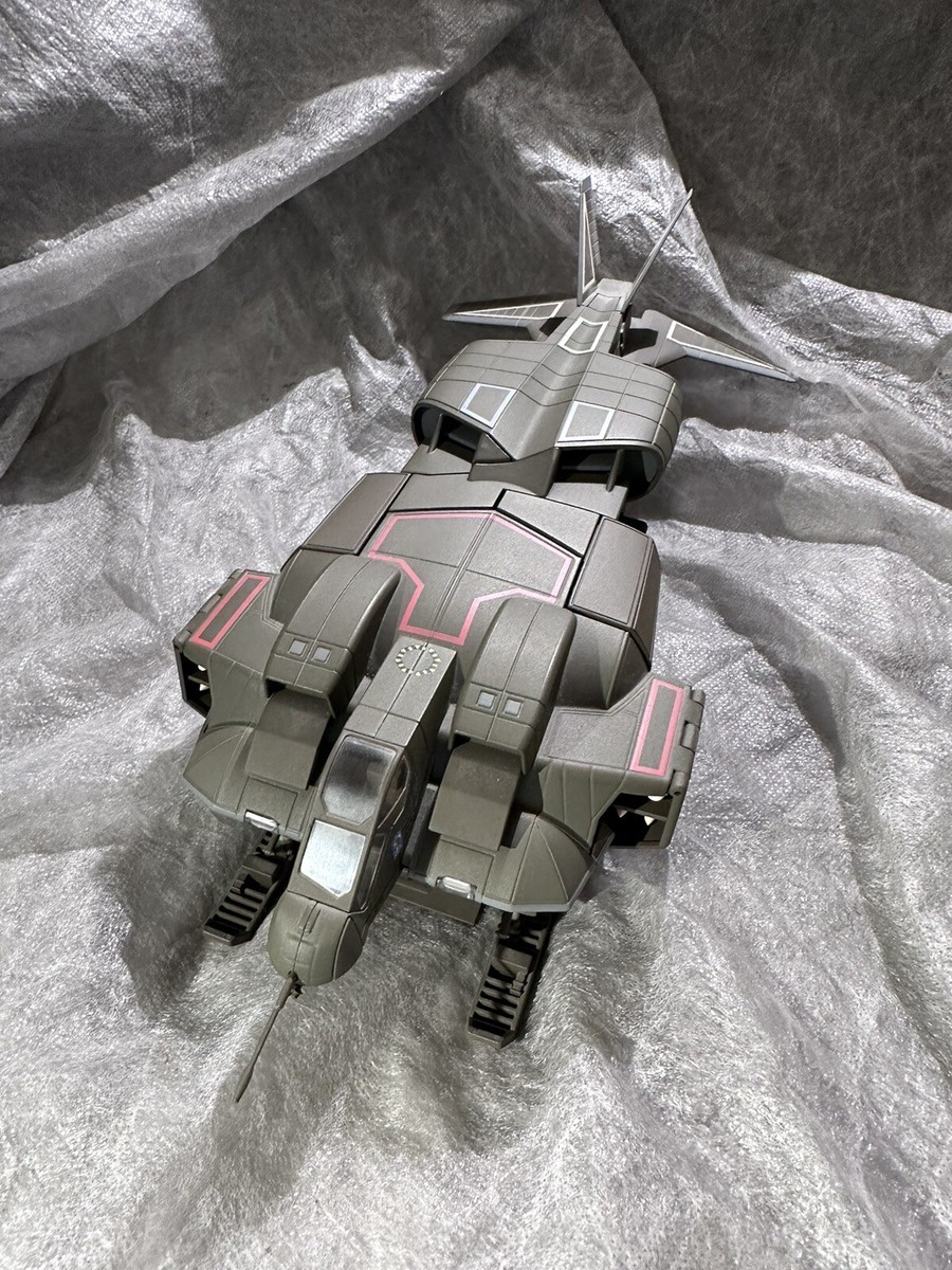 Aoshima Aliens Drop Ship 02 Diecast Model 1/72 with Alien Aoshima Aliens Drop Ship 02 Diecast Model 1/72 with Alien
