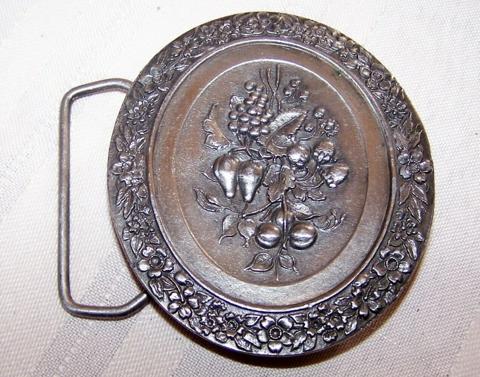 Vintage 1974 Étain bergamont Fruit Vin Floral Boucle Ceinture - Photo 1/2