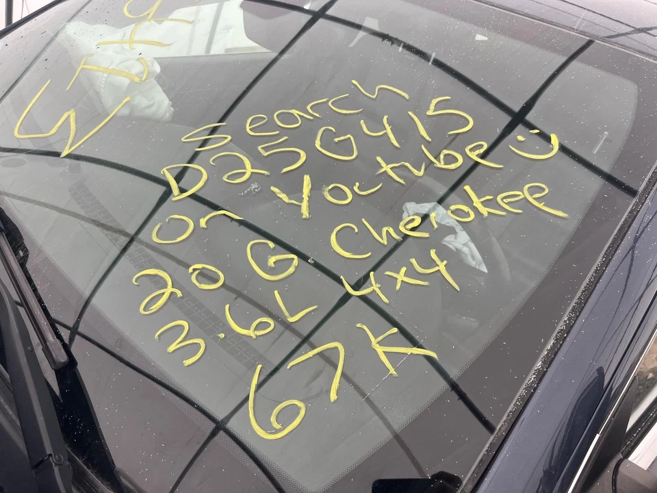 Used Left Sun Visor fits: 2020 Jeep Grand cherokee w/illumination Left Grade A - Imagem 4 de 4